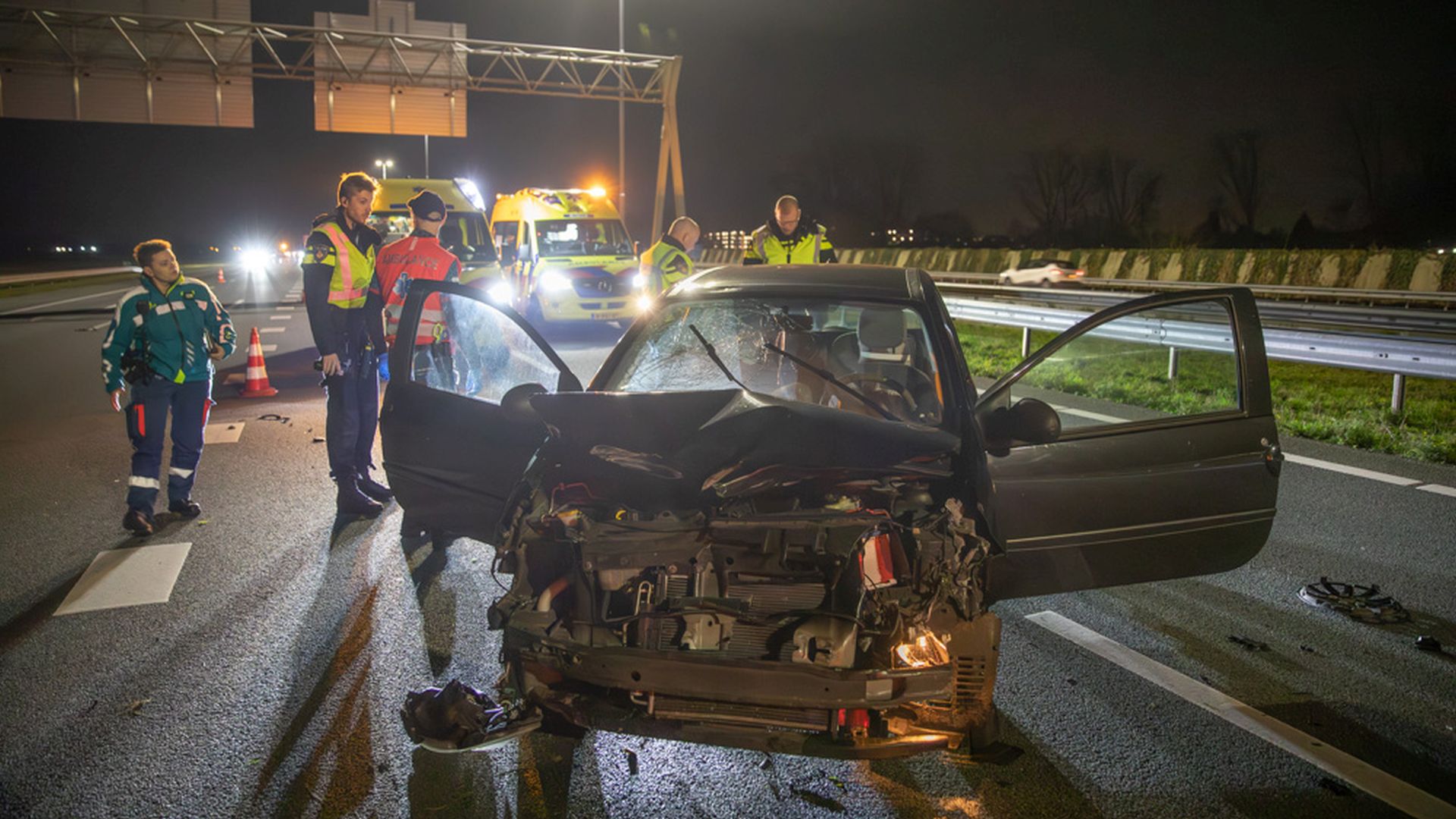 Gewonden bij ongeluk A1 Baarn, politie doet onderzoek