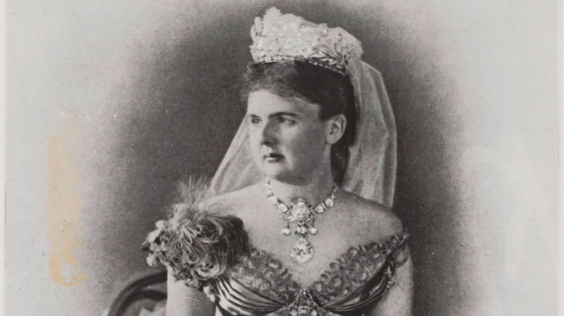 Koningin Emma op jonge leeftijd
