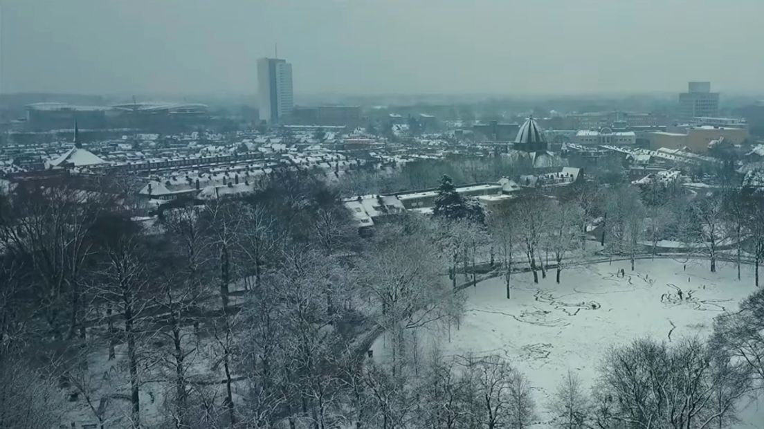 Het Wilhelminapark lag er vanochtend zo bij