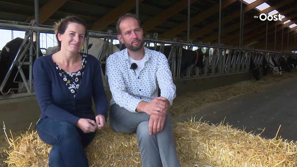 Boer en boerin uit Witharen naar Den Haag voor demonstratie: 