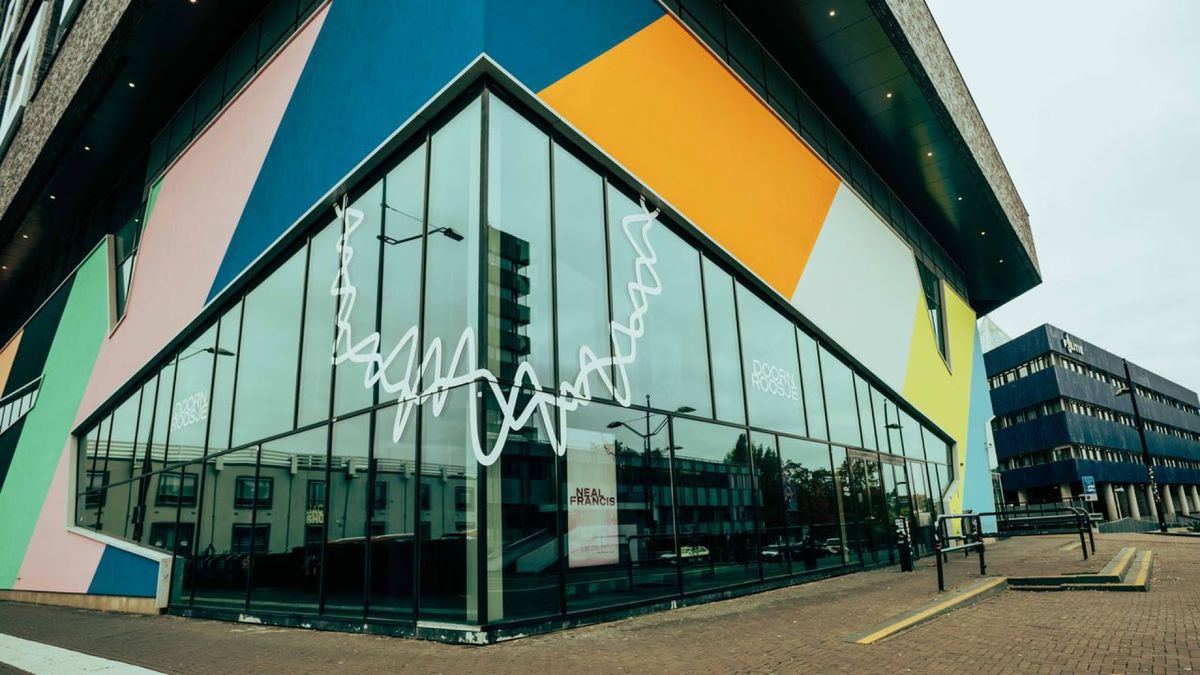 Doornroosje is op zoek naar duizend vrienden en vooral geld