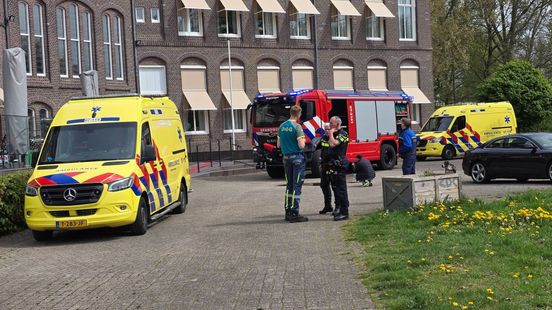 Politie in helikopter ziet rook • gewonden bij botsing. Politie in helikopter ziet rook • gewonden bij botsing.