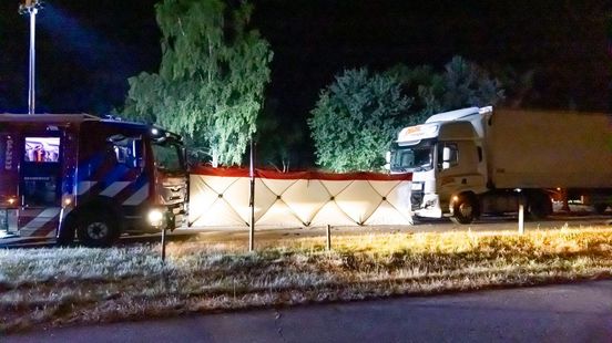 Grote woningbrand Hengelo | Dode en gewonde bij ongeluk N35. Grote woningbrand Hengelo | Dode en gewonde bij ongeluk N35.