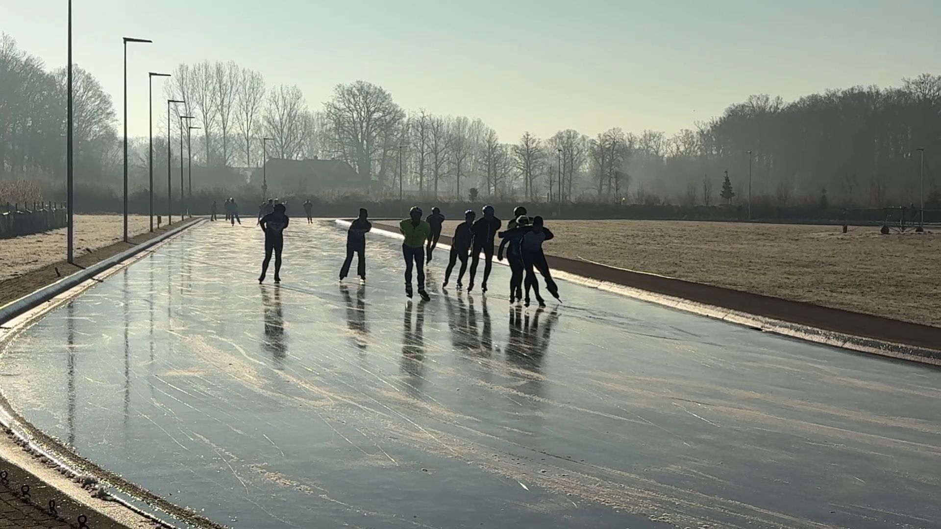 Grote kans op schaatsen tijdens de kerst.