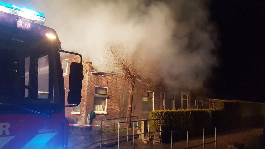 Veel rook aan de Hoofdweg (Rechten: Persbureau Meter)