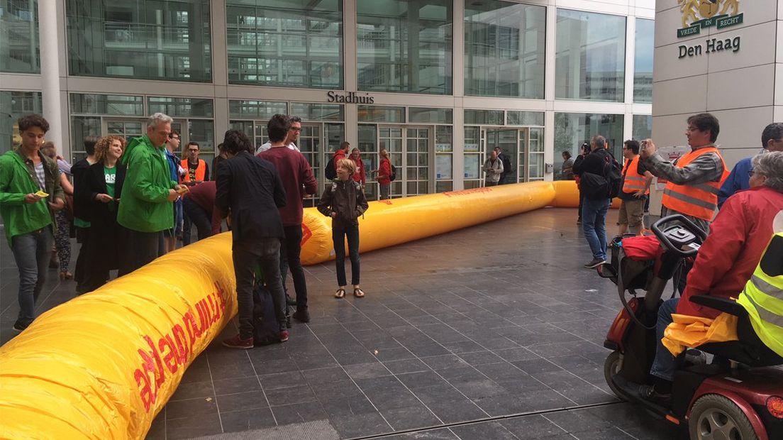 Actievoerders bij het stadhuis in Den Haag