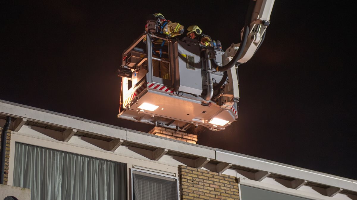 Fietser ernstig gewond bij ongeval in Oudehorne | Huishoudens zonder stroom in Kollum na harde knal