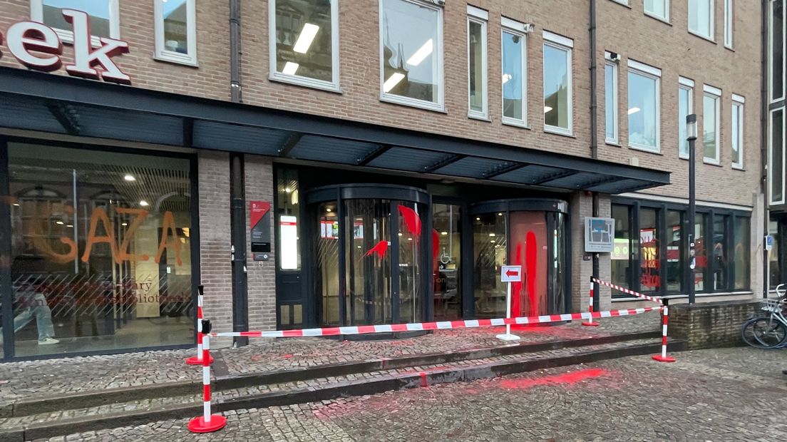 De bekladding bij de Rijksuniversiteit Groningen
