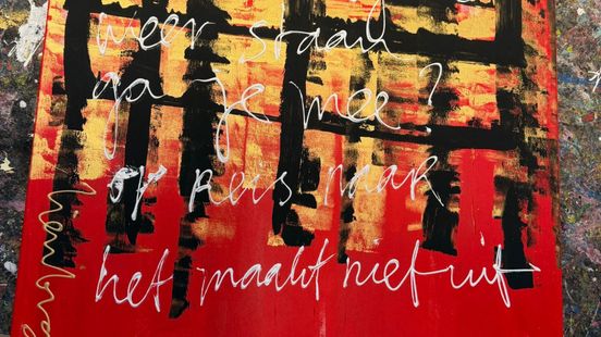 Jack biedt zijn kunstwerken aan om ruimtes op te vrolijken