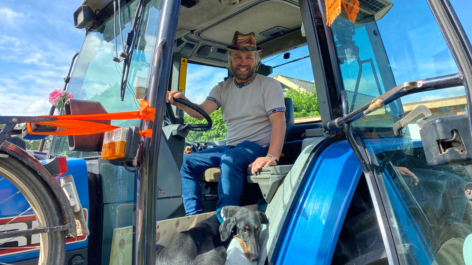 8000 kilometer naar de Noordkaap: ‘Samen met mijn hond, solex en trekker hoop ik een bijzonder avontuur tegemoet te gaan’