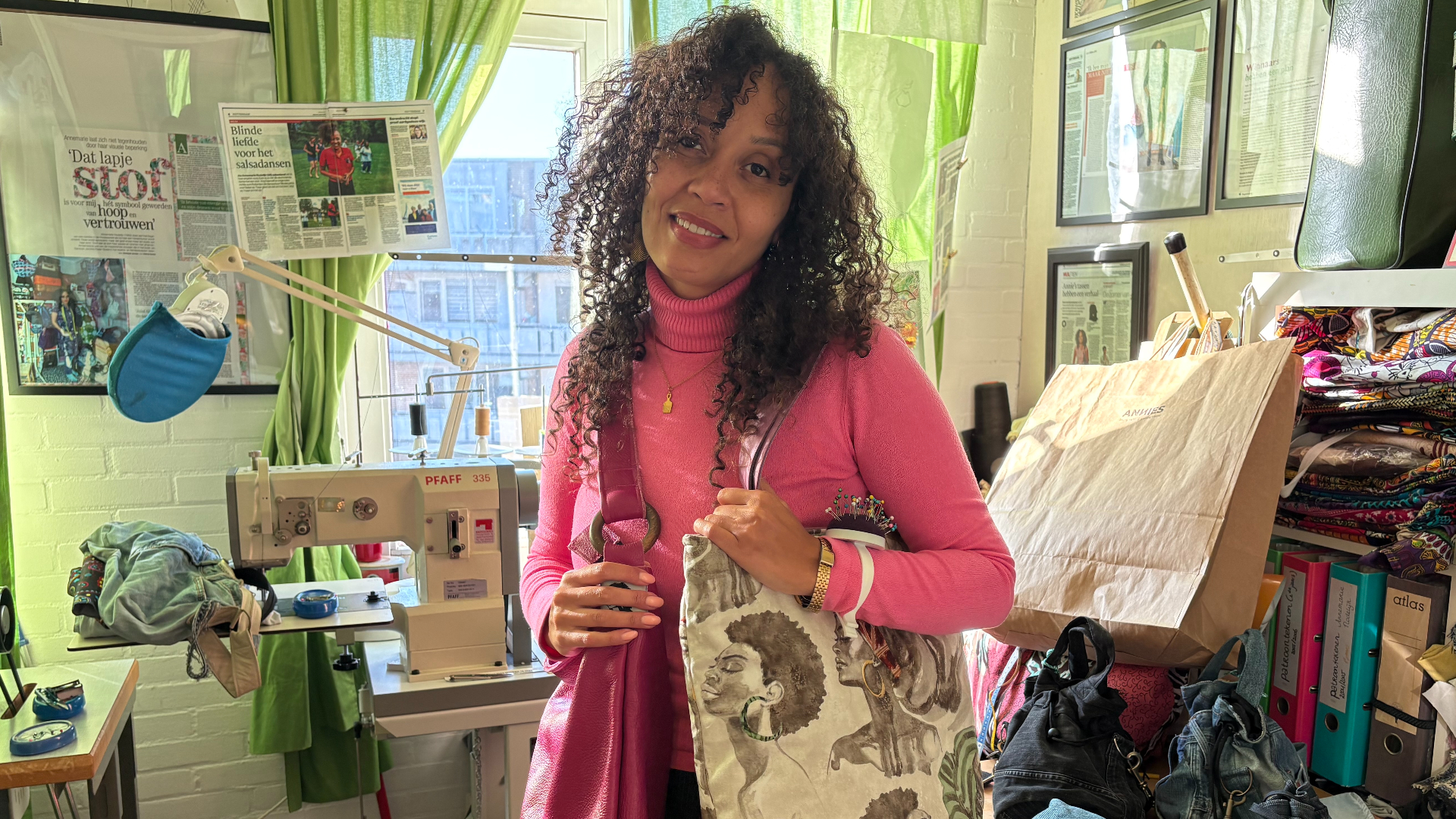 Annemarie Nodelijk in haar atelier