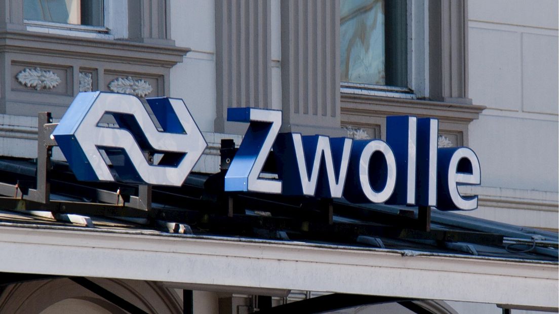 NS spoorstation Zwolle