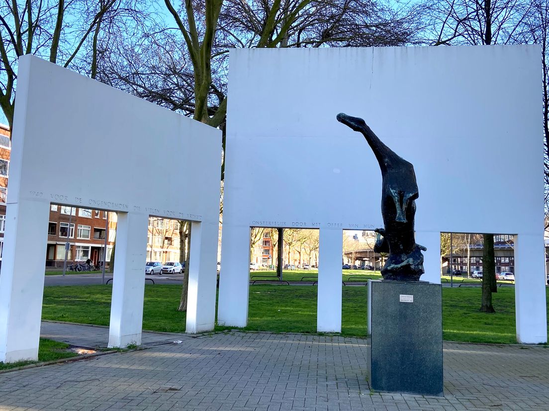 De Vallende Ruiter op de hoek van de Mijnsheerenlaan en Pleinweg