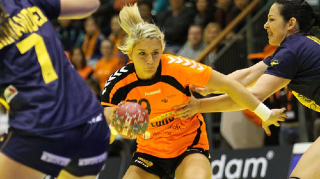 Spierblessure voor handbalster Estavana Polman