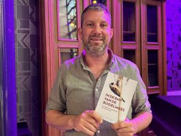Bart geeft zijn zoon thuisonderwijs en schreef er een boek over: 'Rekenen en lezen kan ook 's avonds'