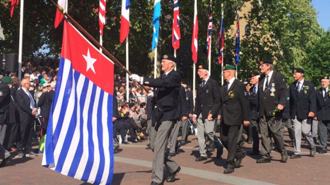 Een recordaantal van 1800 veteranen deed mee aan het defilé in Wageningen.