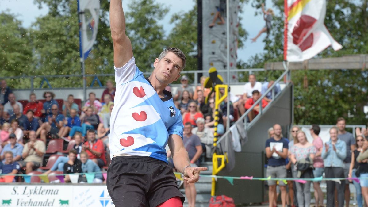 Fierljeppers uit It Heidenskip winnen NFM in eigen dorp