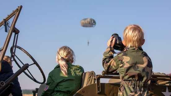 Spectaculaire luchtlandingen: 'Kom niet met de auto'