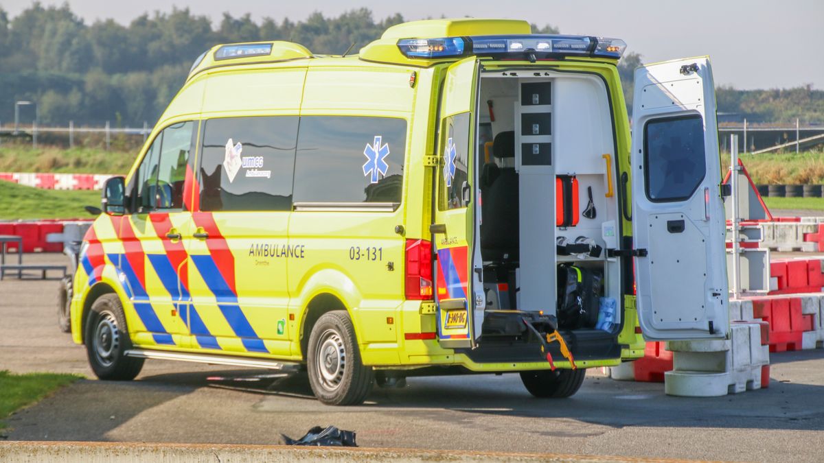 Supermoto-coureur gewond bij val op circuit bij Nieuw-Weerdinge