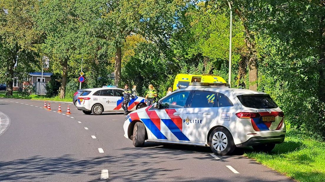 Scooterrijder gewond in Hengelo bij een aanrijding met een auto.