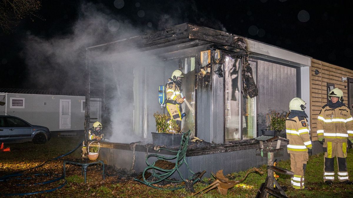 Chalet op camping in Giethmen zwaar beschadigd door brand