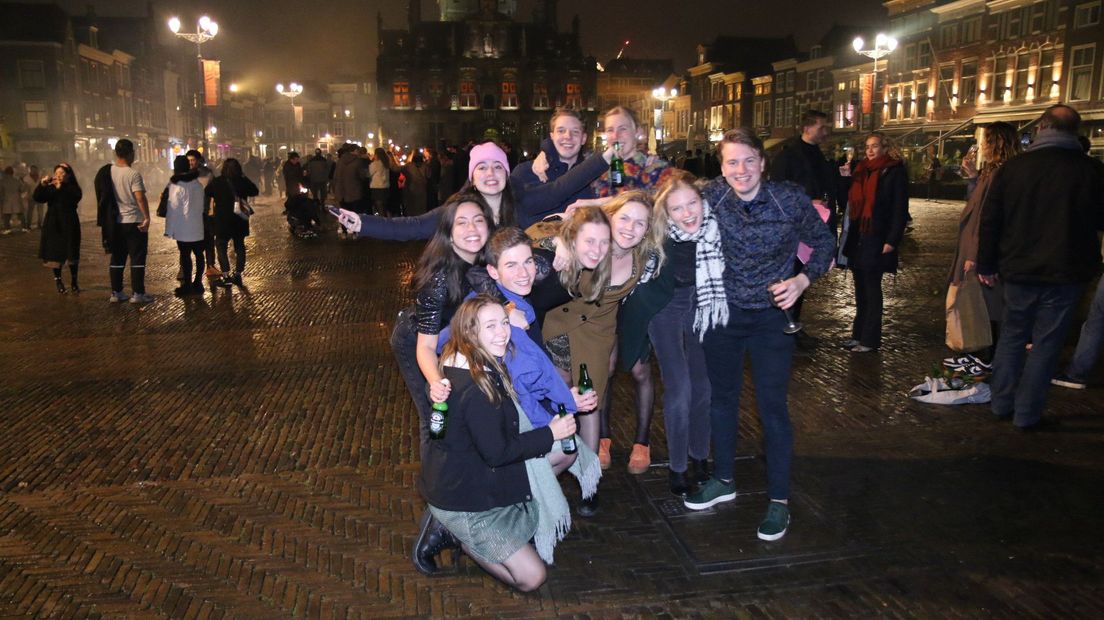 Jongeren op de Markt in Delft