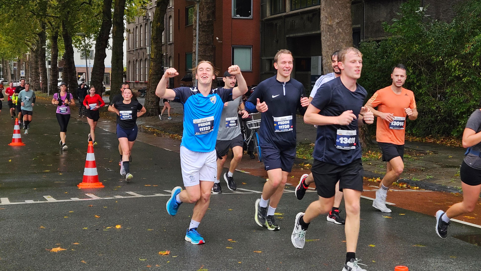 Waarom steeds meer mensen hun hardloopschoenen aantrekken