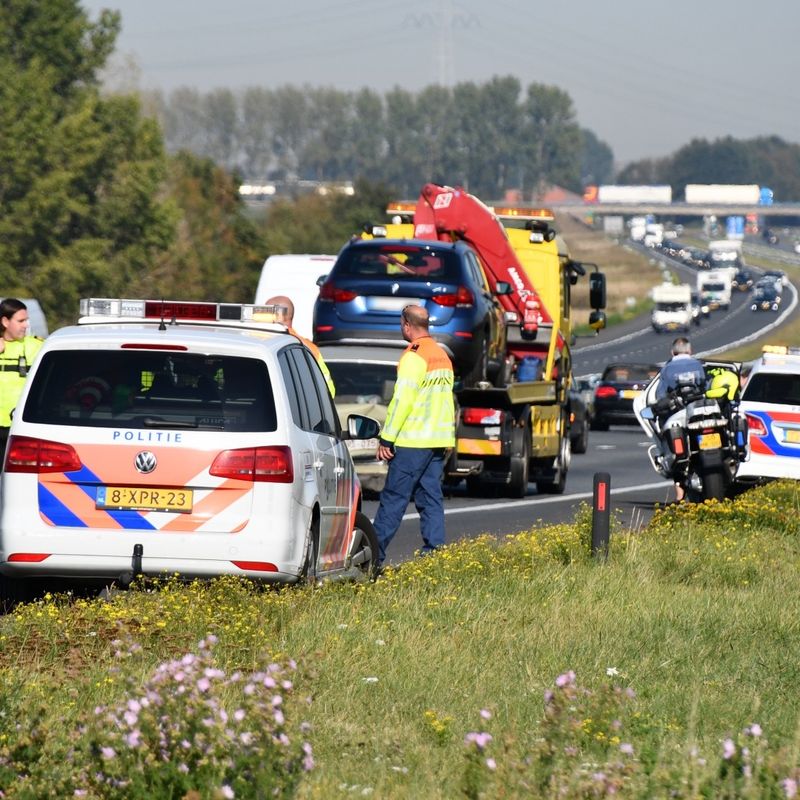 Files Op Zeeuwse Wegen Door Ongeluk En Vakantieverkeer Omroep Zeeland files-op-zeeuwse-wegen-door-ongeluk-en-vakantieverkeer-omroep-zeeland