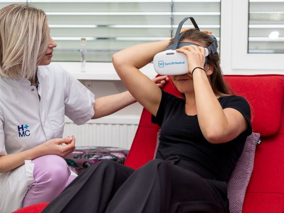 VR-bril helpt patiënten met pijnlijke endometriose