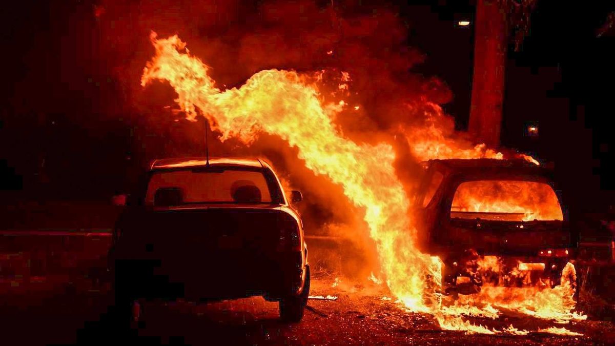 112 Nieuws: Auto volledig uitgebrand in Westerhaar, tweede autobrand in korte tijd