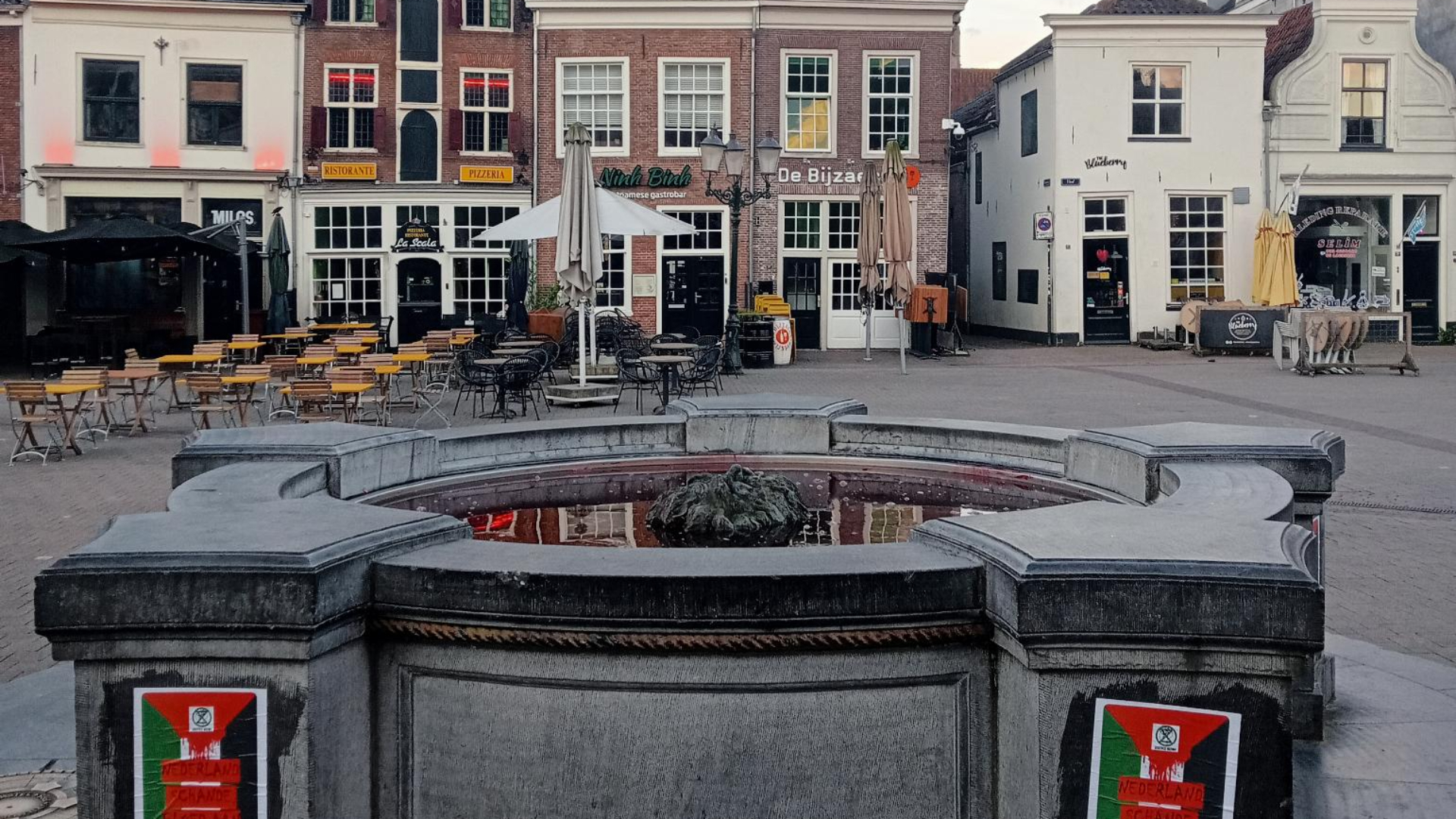 Fontein aan de Hof kleurt rood voor Gaza
