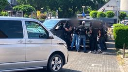 Politie haalt man na uren uit woning in Lichtenvoorde