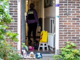 De woning waarin het meisje door haar pleegouders werd mishandeld.