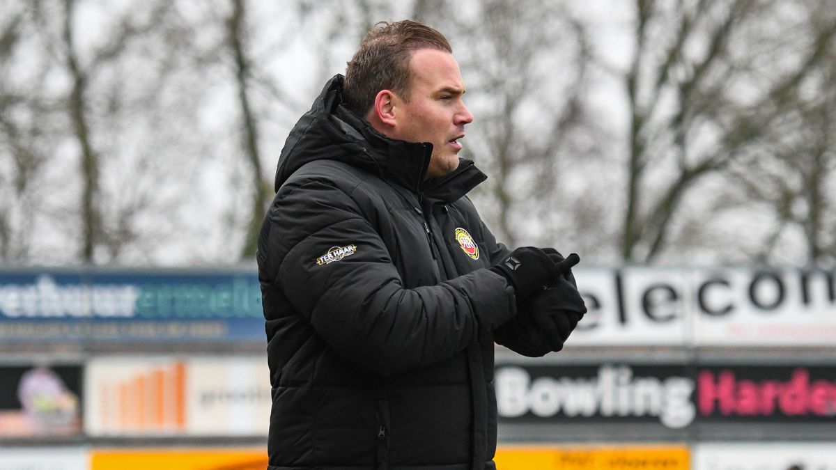 Transferproat amateurs | Succescoach Jos van der Veen blijft langer bij ROHDA Raalte