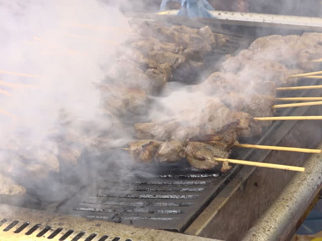 Eten, véél eten op de Pasar Malam