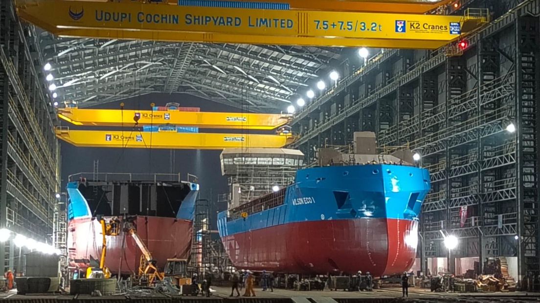 Een door Conoship ontworpen schip op de werf van Cochin in India