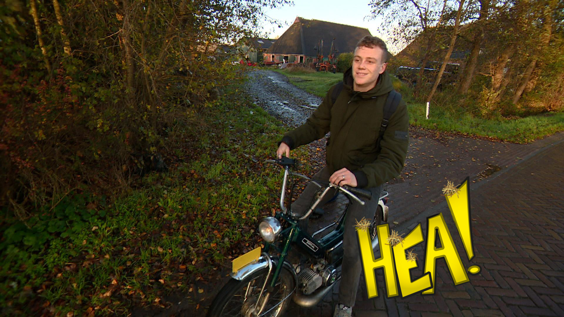 HEA! De staazjerinner op de brommer