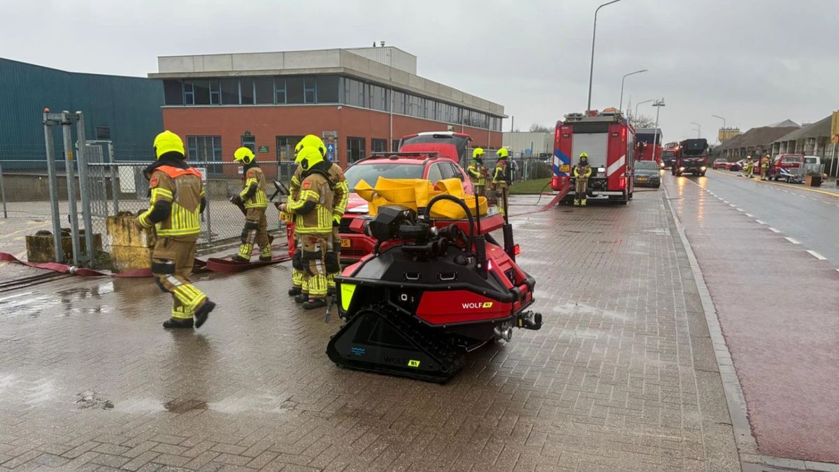 Grote brand op industrieterrein Maastricht geblust
