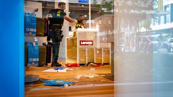 Coolblue-medewerker neergestoken bij mislukte poging diefstal, dader op de vlucht