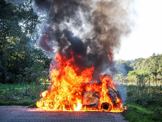 Auto die na steekpartij Emmer-Compascuum was gestolen is uitgebrand teruggevonden