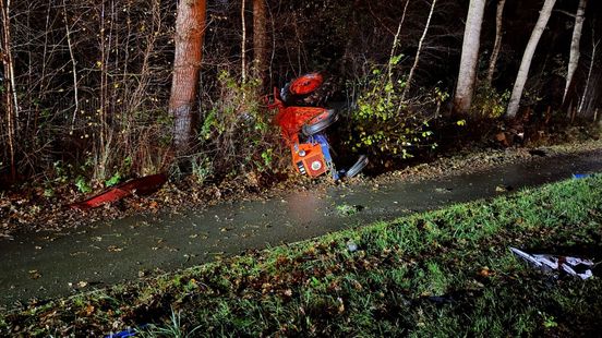 Trekkerbestuurder overleden bij frontale aanrijding in Putten