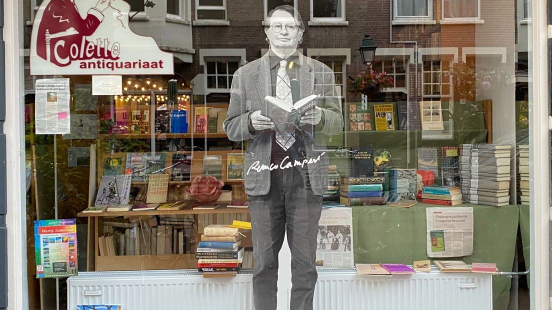 Campert-etalage bij Antiquariaat Colette