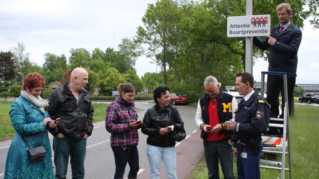 onthulling buurtpreventie bord