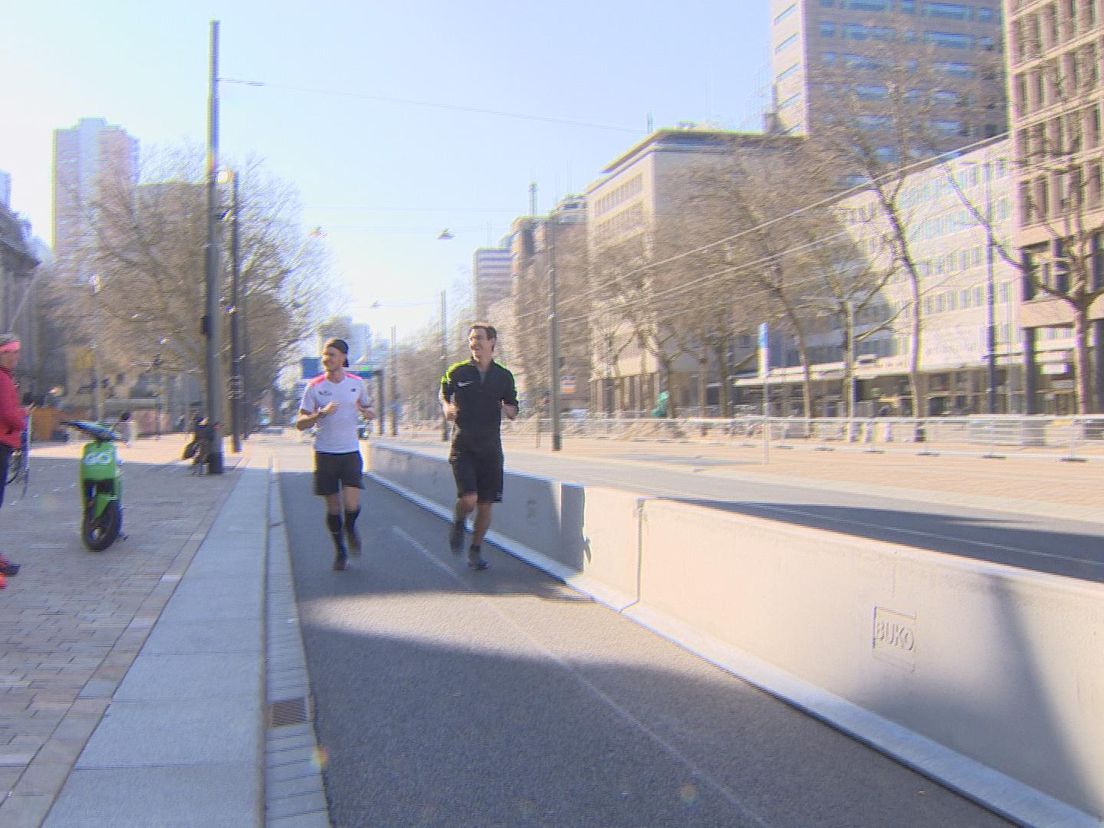 Meerdere atleten lopen tóch Marathon Rotterdam