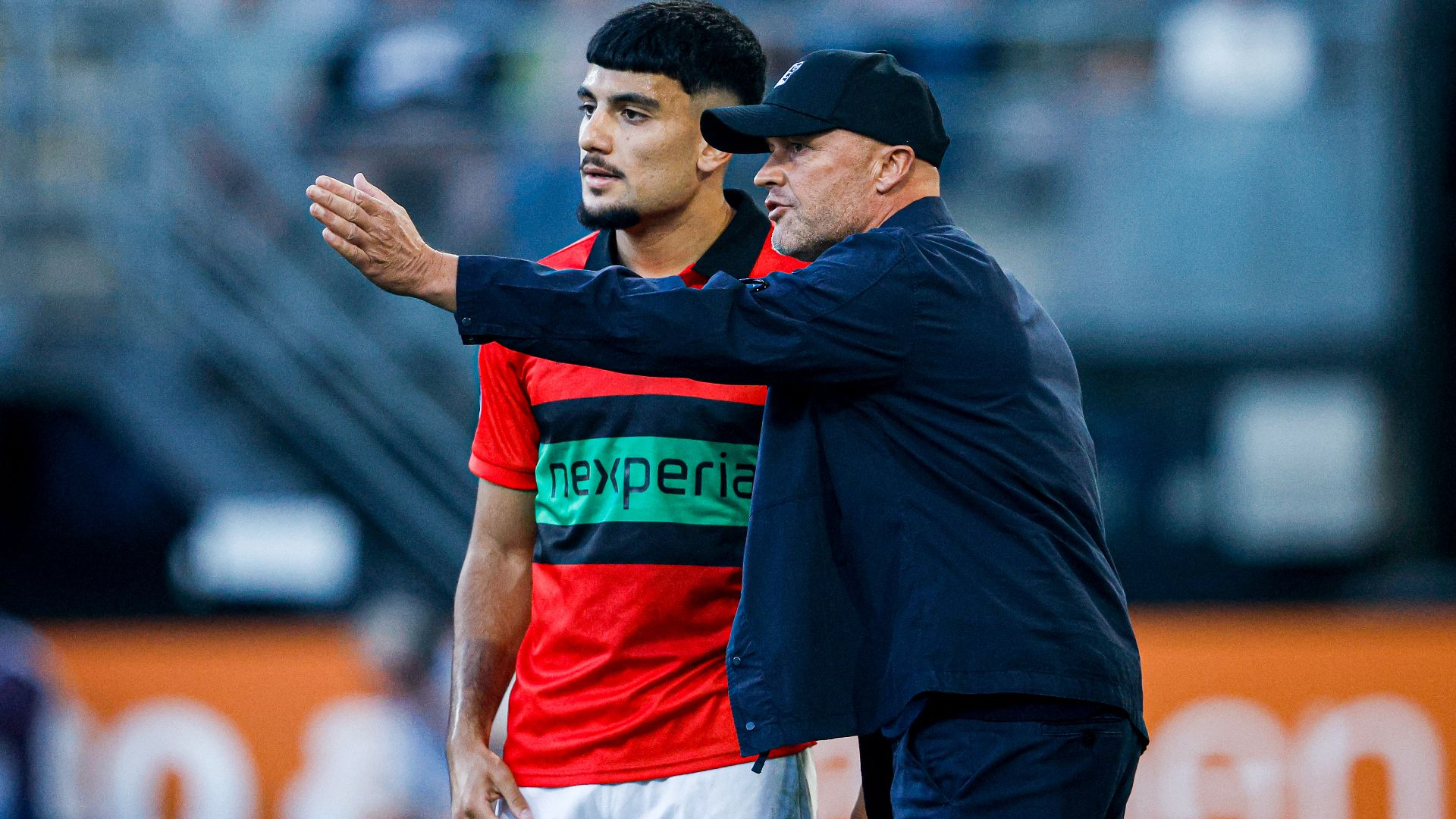 Toptalent Önal maakt stappen bij NEC: 'Geweldige toekomst voor zich'