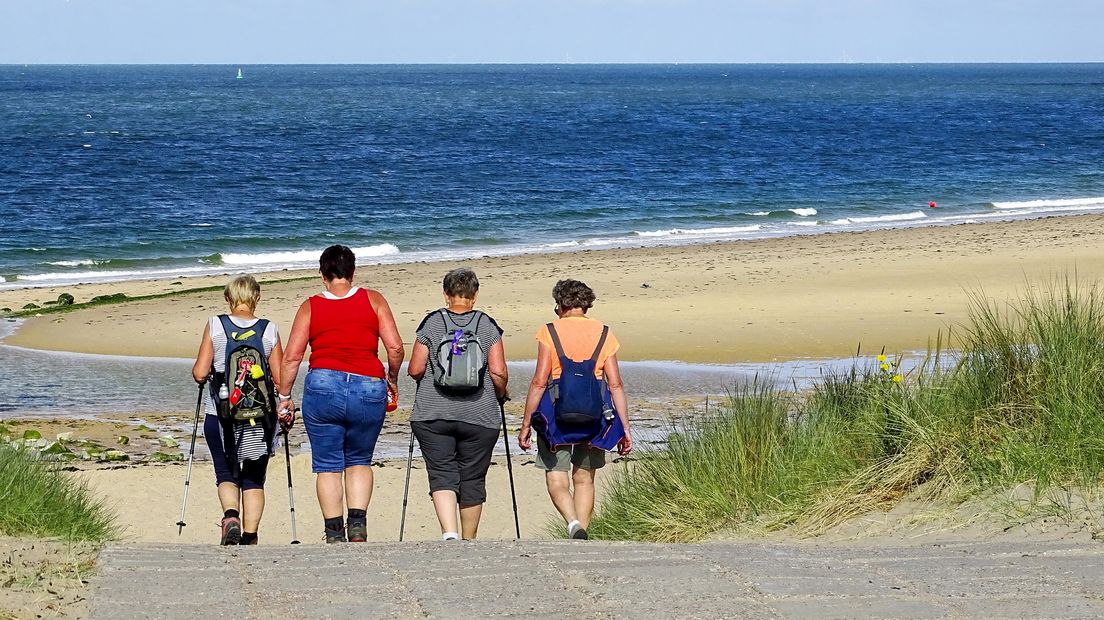 Deelnemers aan de Strandvijfdaagse zijn goed uitgerust