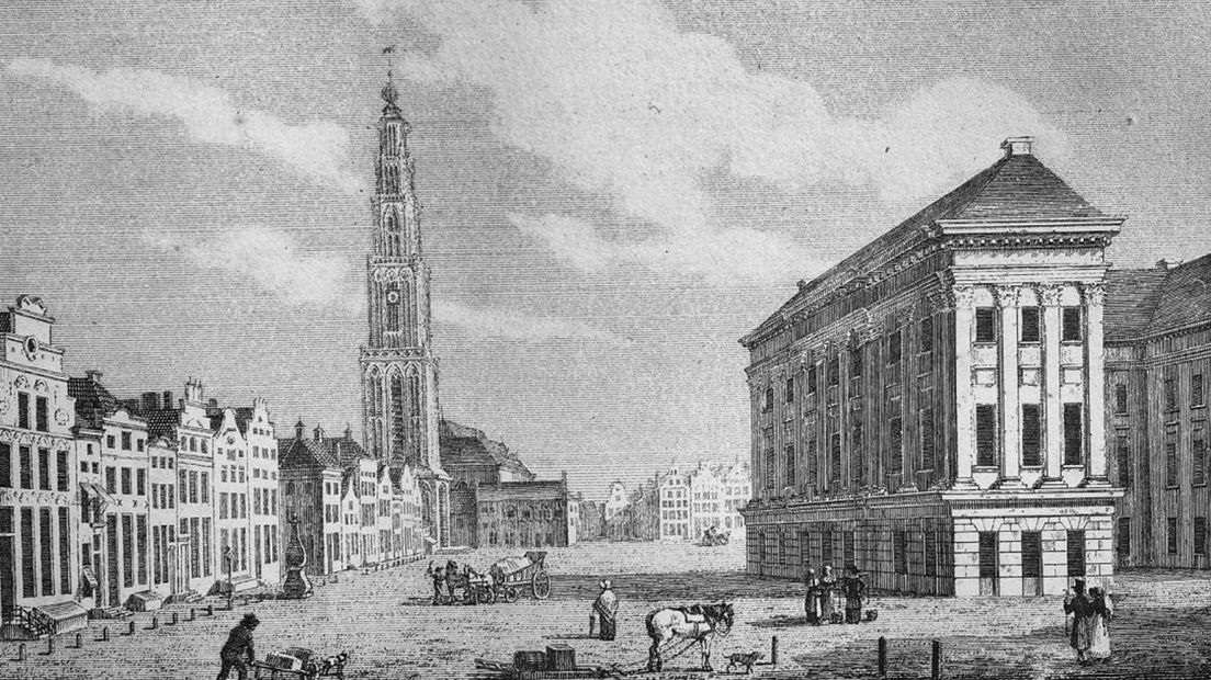 Stadhuis met U-vorm in 1907