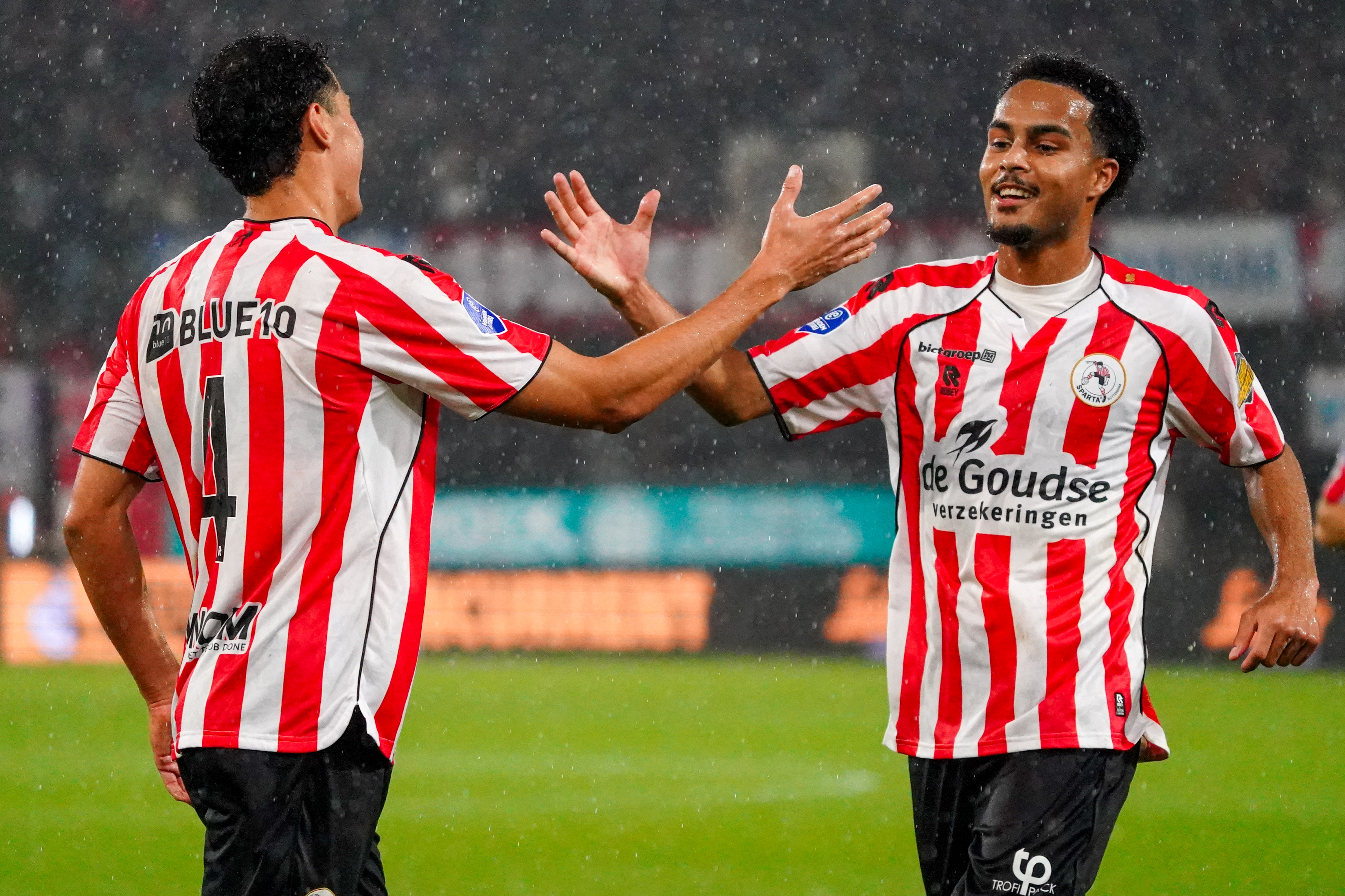 Marvin Young (20) miste nog geen minuut bij Sparta Rotterdam in de eredivisie: 'Zeker zijn van je plek geeft vertrouwen'