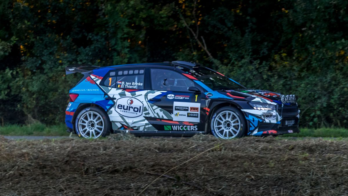 Titelverdediger Ten Brinke tweede na eerste dag Hellendoorn Rally