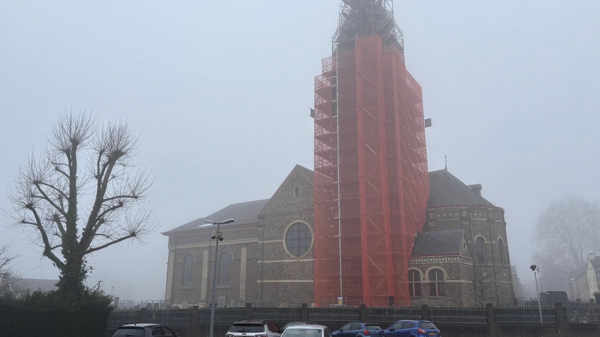 Dieven slaan opnieuw toe op begraafplaats: bloemstukken en aandenkens van graven gestolen